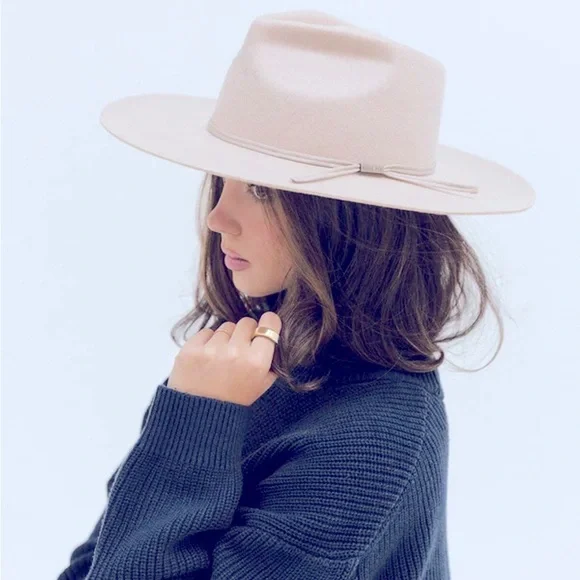 GIGI PIP | Accessories | Worn Twice And Basically New Wide  display picture 2